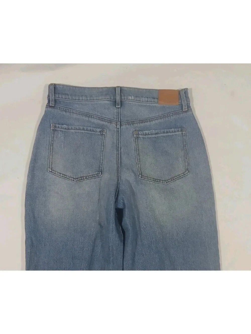 Evereve Barrel Jeans Size 28 Light Wash Ankle Utility Boho Preppy Cotton